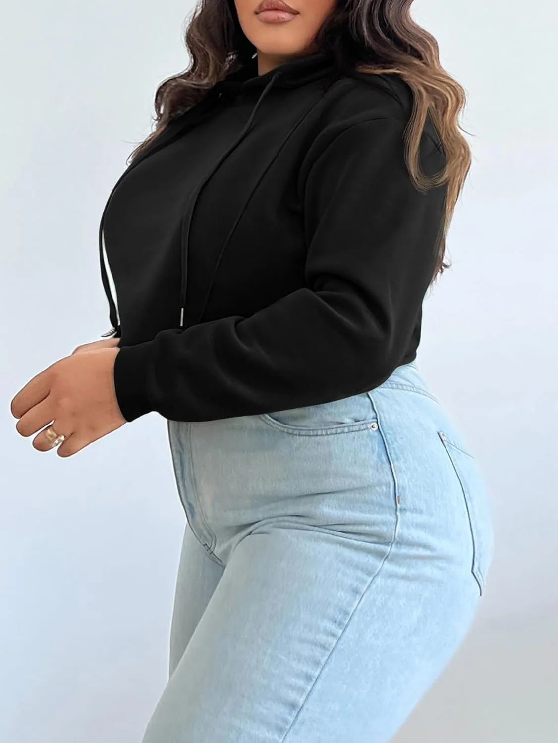 Floerns Women's Plus Size Drawstring Cropped Hoodies Long Sleeve Drop Shoulder Pullover Sweatshirts