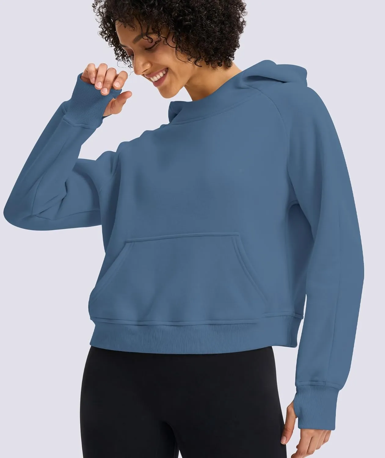 Womens Cropped Hoodies Mock Neck Sweatshirts Fall Fleece Lined Pullover with Thumb Hole 2024 Winter Clothes