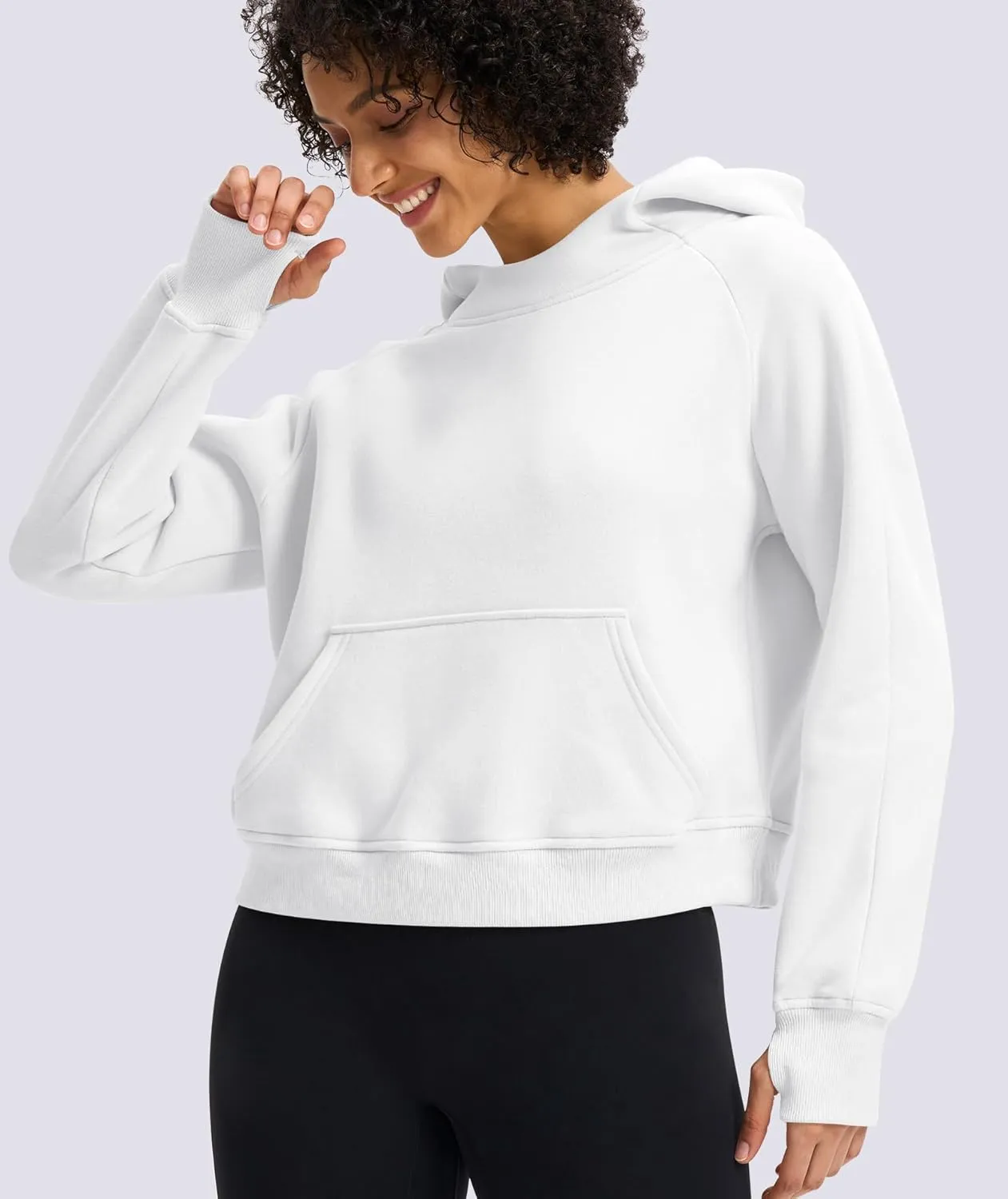 Womens Cropped Hoodies Mock Neck Sweatshirts Fall Fleece Lined Pullover with Thumb Hole 2024 Winter Clothes