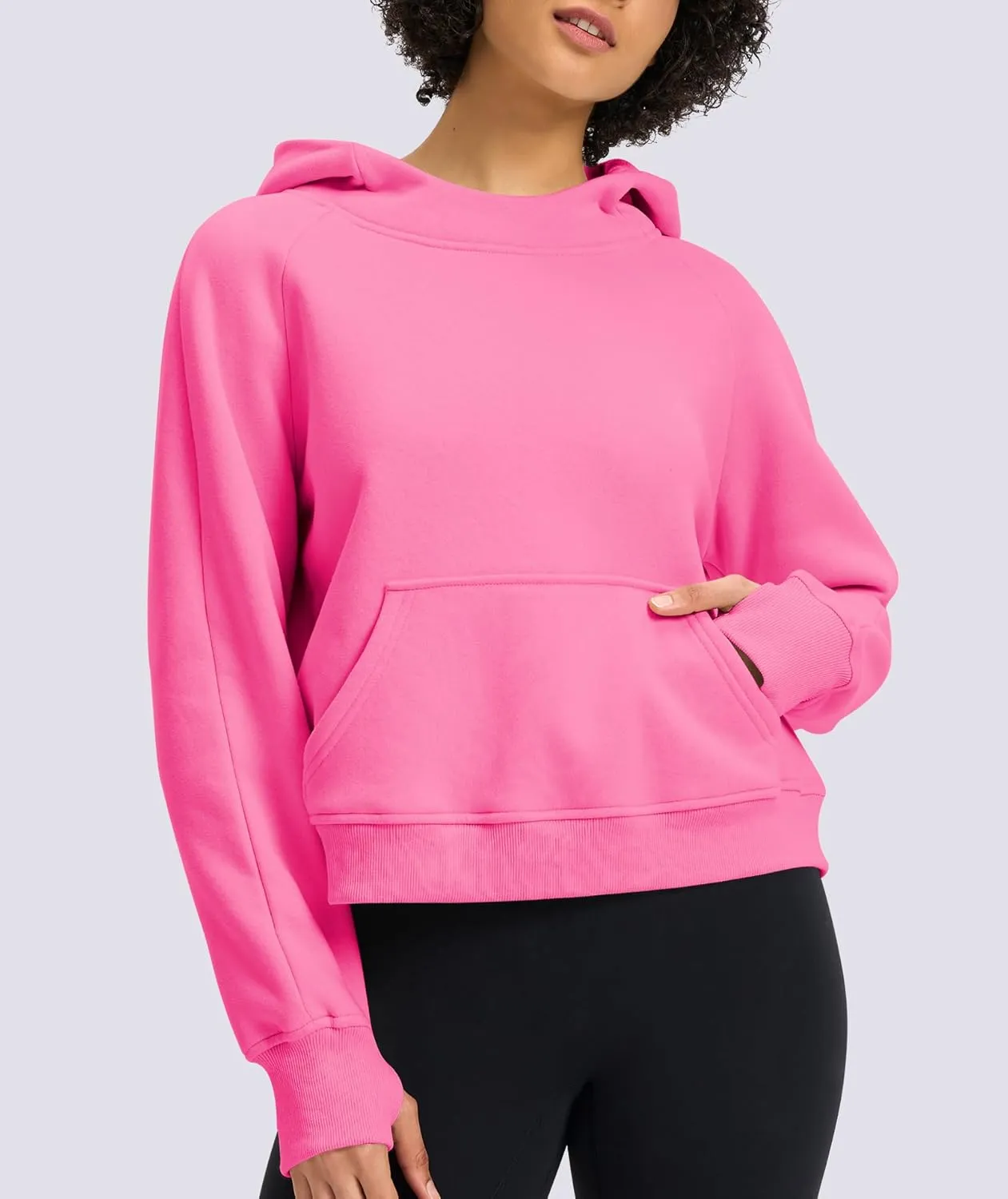 Womens Cropped Hoodies Mock Neck Sweatshirts Fall Fleece Lined Pullover with Thumb Hole 2024 Winter Clothes