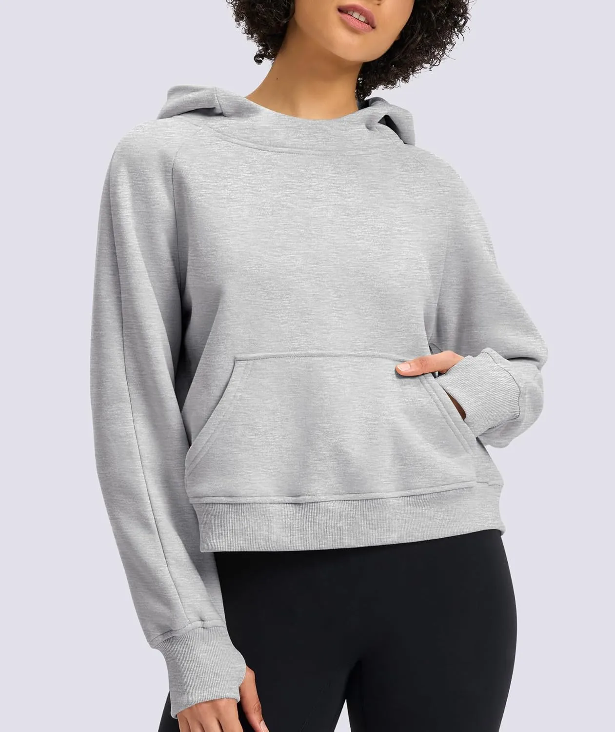 Womens Cropped Hoodies Mock Neck Sweatshirts Fall Fleece Lined Pullover with Thumb Hole 2024 Winter Clothes